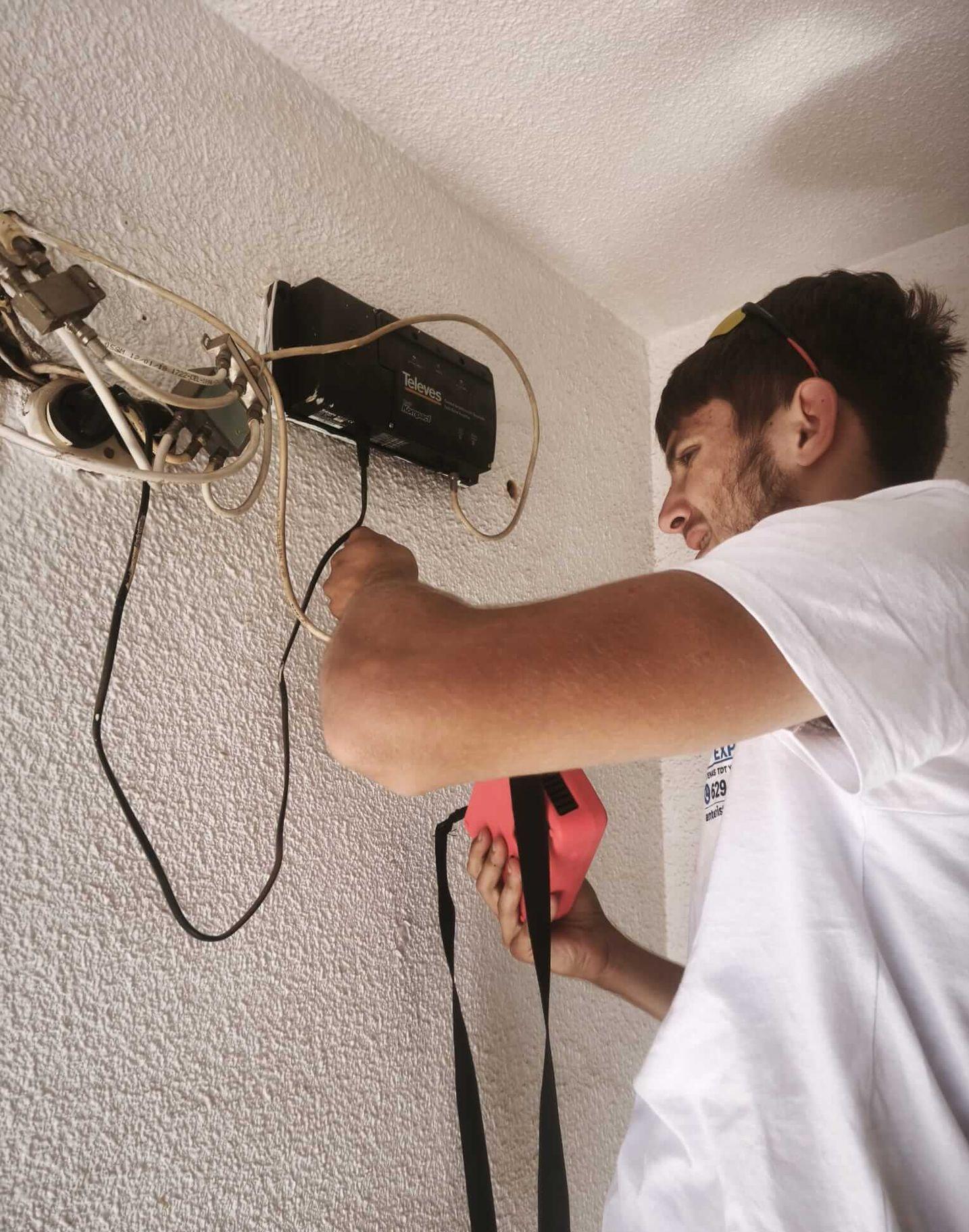 técnico de antenas de televisión en elche